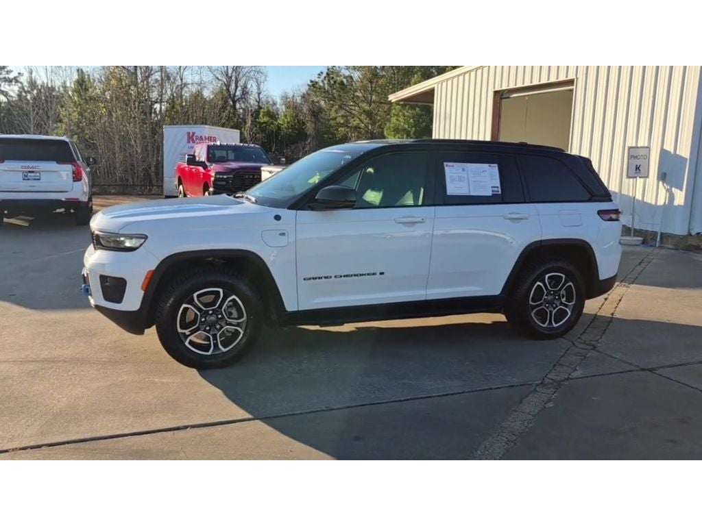 2022 Jeep Grand Cherokee 4xe Trailhawk