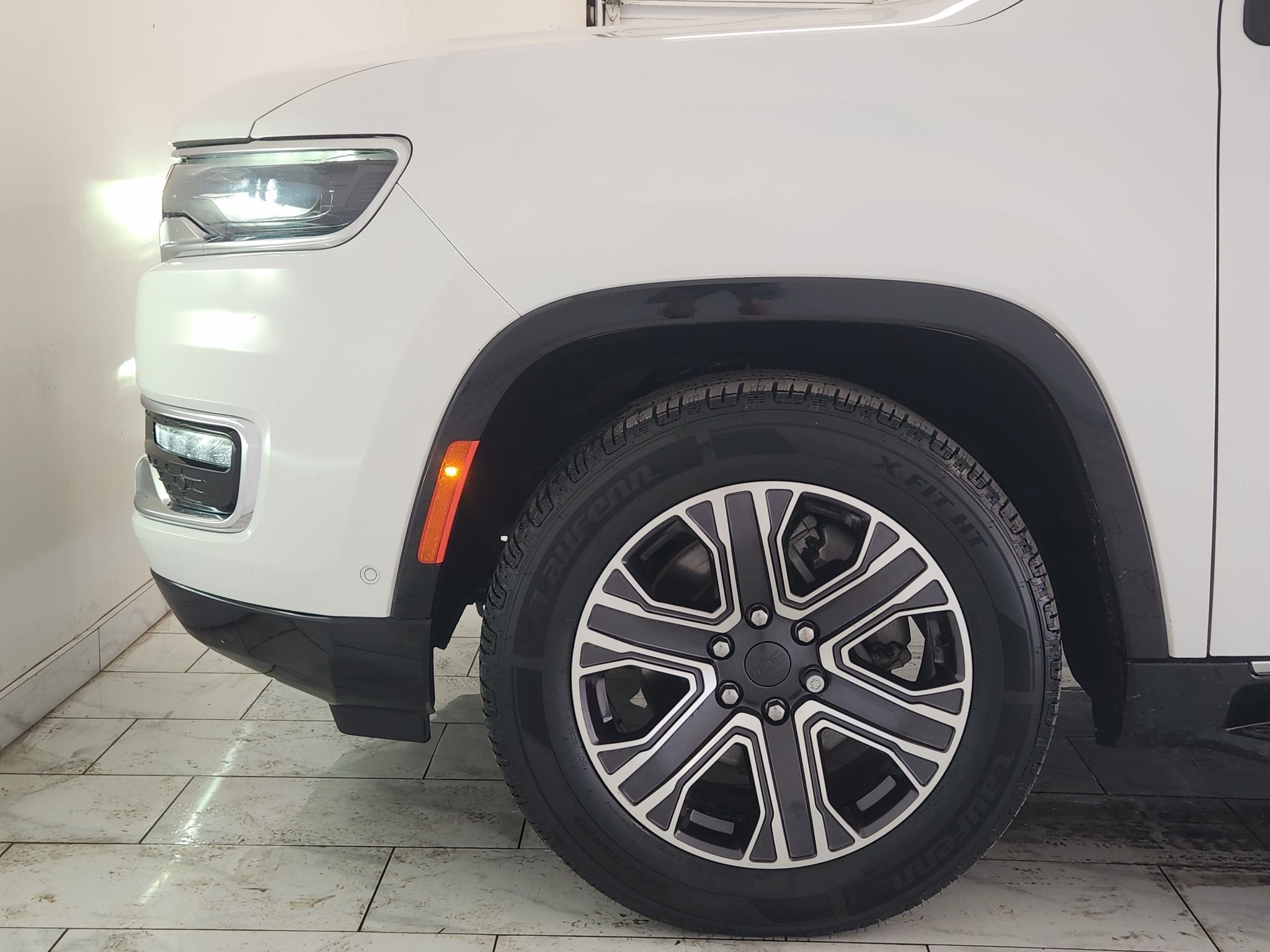 2024 Jeep Wagoneer Series II