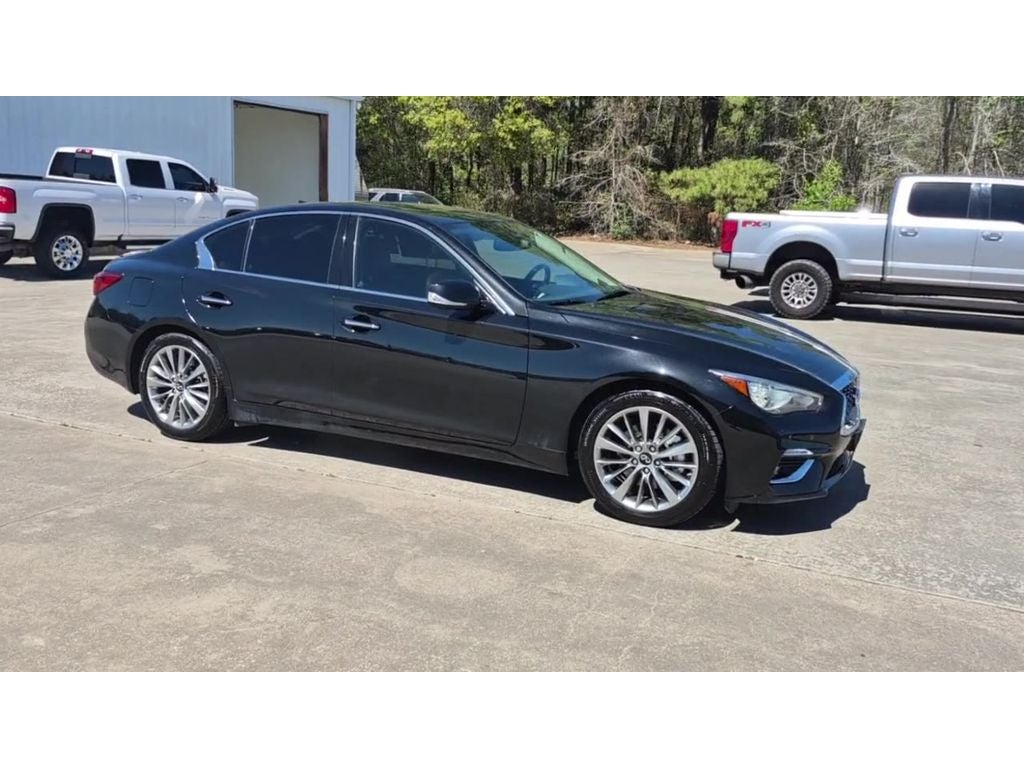 2023 INFINITI Q50 LUXE