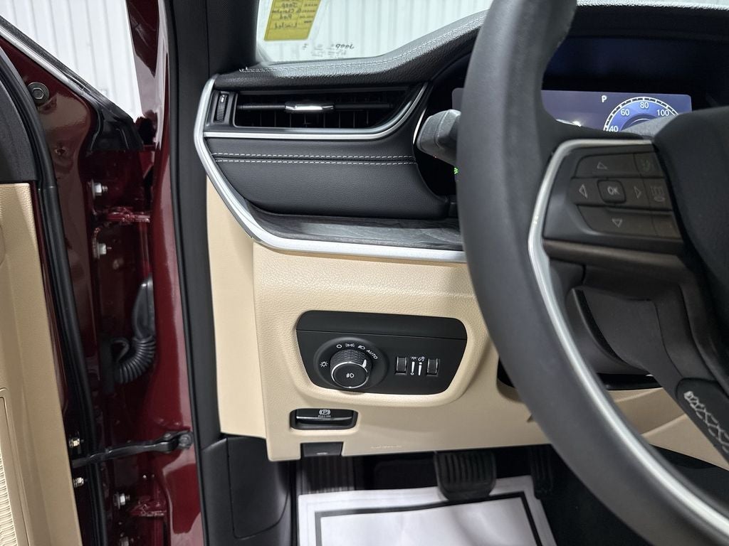 2025 Jeep Grand Cherokee L Limited 4x2