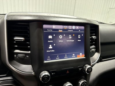 2022 RAM 1500 Lone Star Quad Cab 4x4 6'4' Box