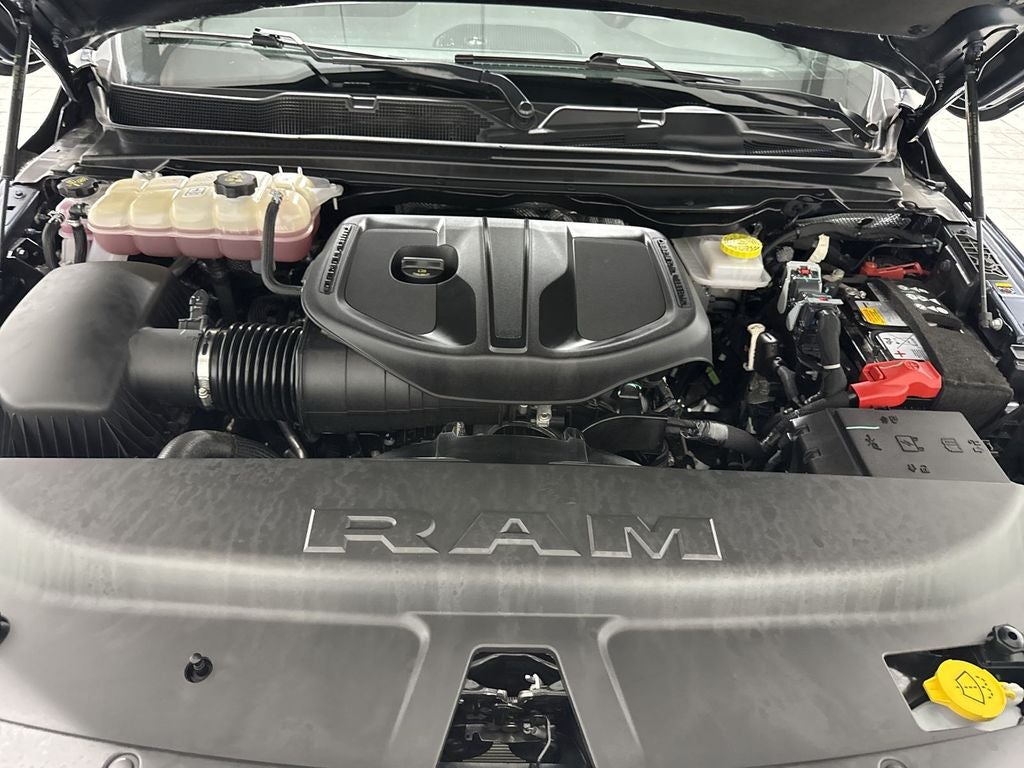 2025 RAM 1500 Lone Star Crew Cab 4x4 5'7' Box