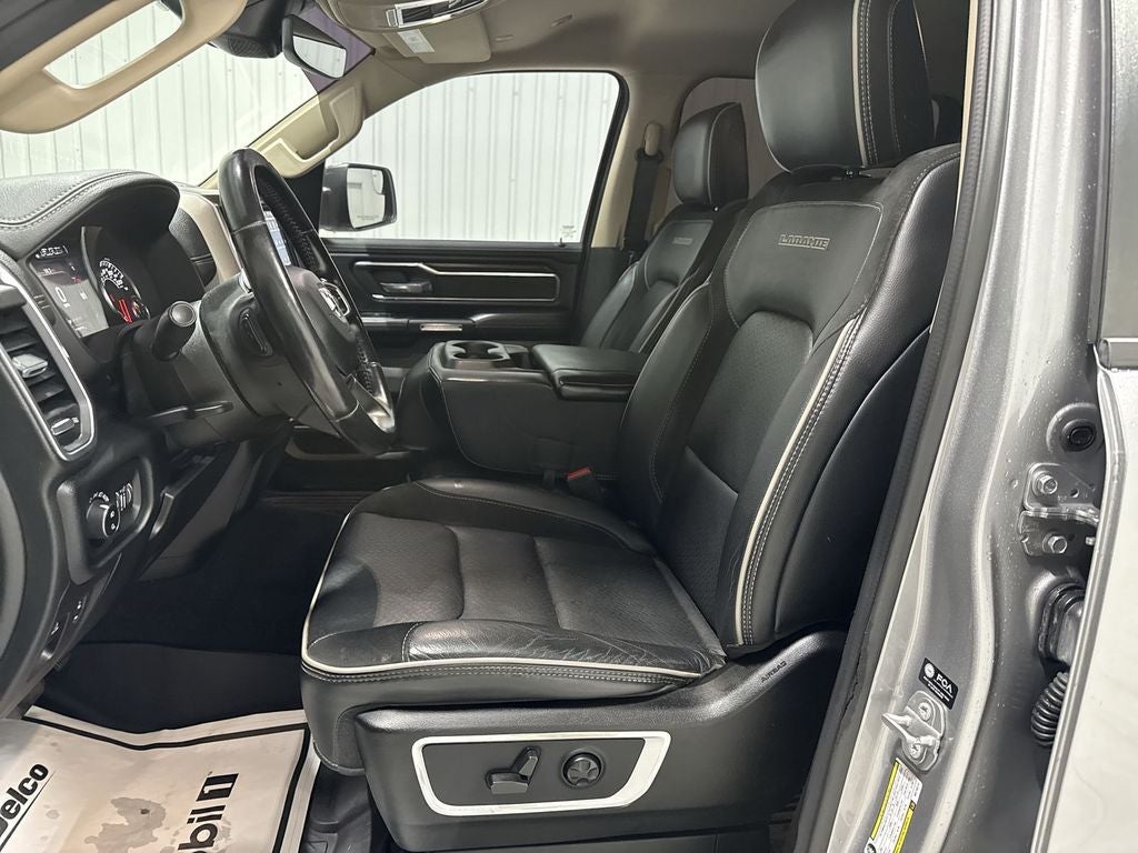 2021 RAM 1500 Laramie Crew Cab 4x4 5'7' Box