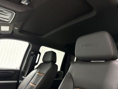 2025 GMC Sierra 2500HD 4WD Crew Cab Standard Bed AT4