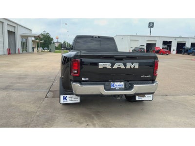 2025 RAM 3500 Tradesman Crew Cab 4x4 8' Box