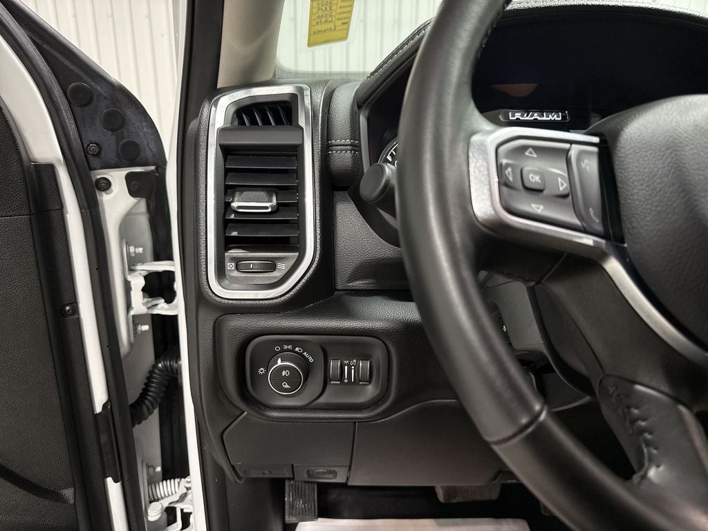 2024 RAM 2500 Laramie Crew Cab 4x4 6'4' Box