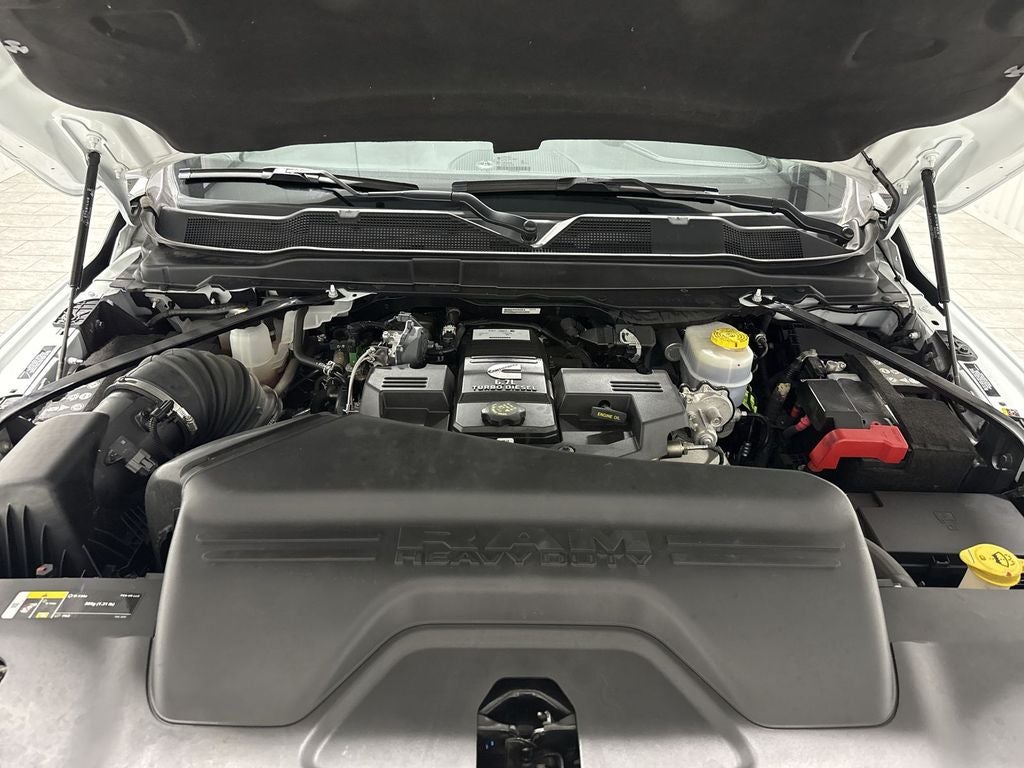 2024 RAM 2500 Laramie Crew Cab 4x4 6'4' Box