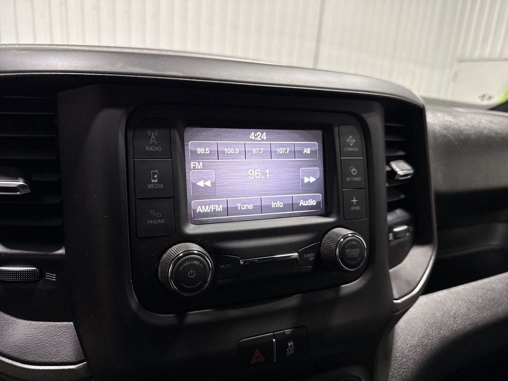 2022 RAM 2500 Tradesman Crew Cab 4x4 8' Box