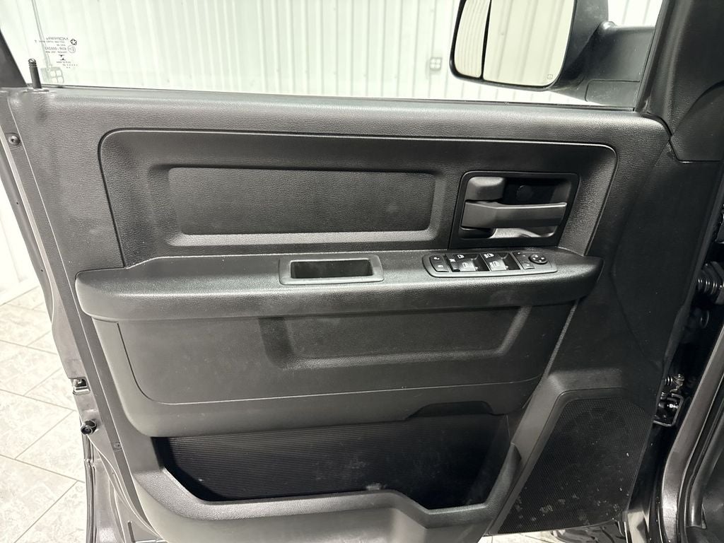 2022 RAM 2500 Tradesman Crew Cab 4x4 8' Box