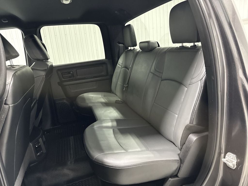 2022 RAM 2500 Tradesman Crew Cab 4x4 8' Box