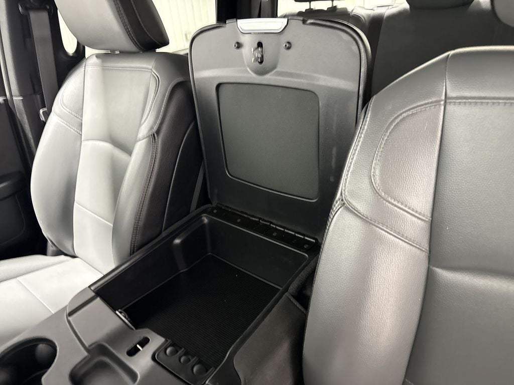 2022 RAM 2500 Tradesman Crew Cab 4x4 8' Box