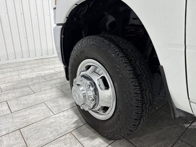 2024 RAM 3500 Chassis Tradesman/SLT/Laramie/Limited