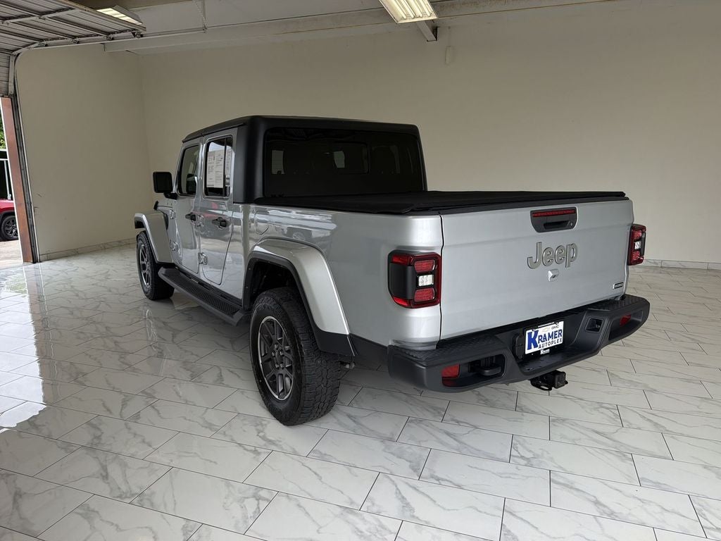 2022 Jeep Gladiator Overland