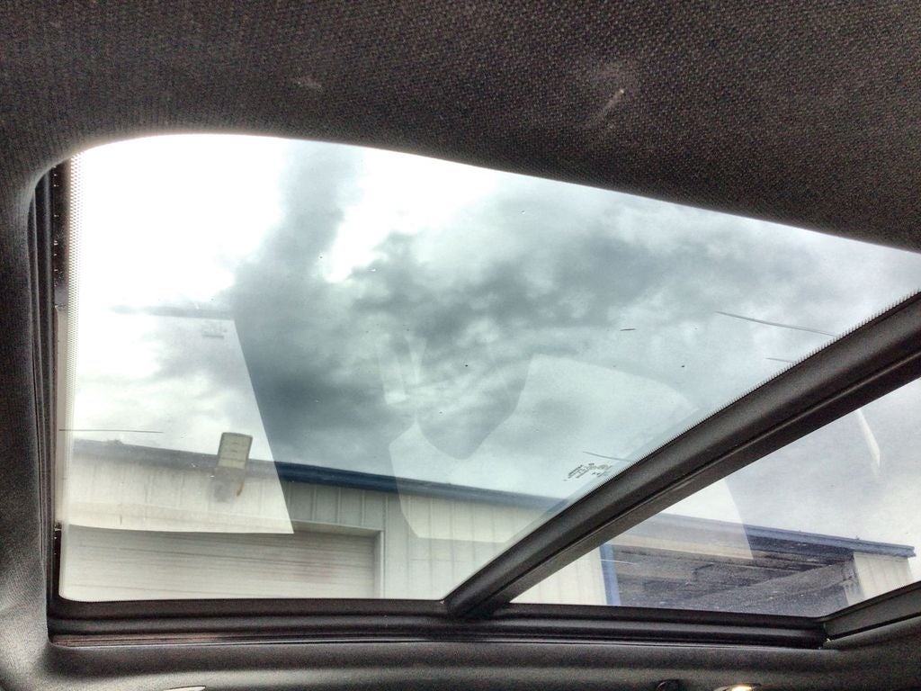 2019 RAM 1500 Laramie Crew Cab 4x4 5'7" Box