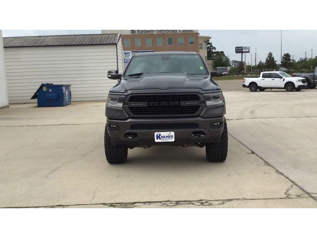 2019 RAM 1500 Laramie Crew Cab 4x4 5'7" Box