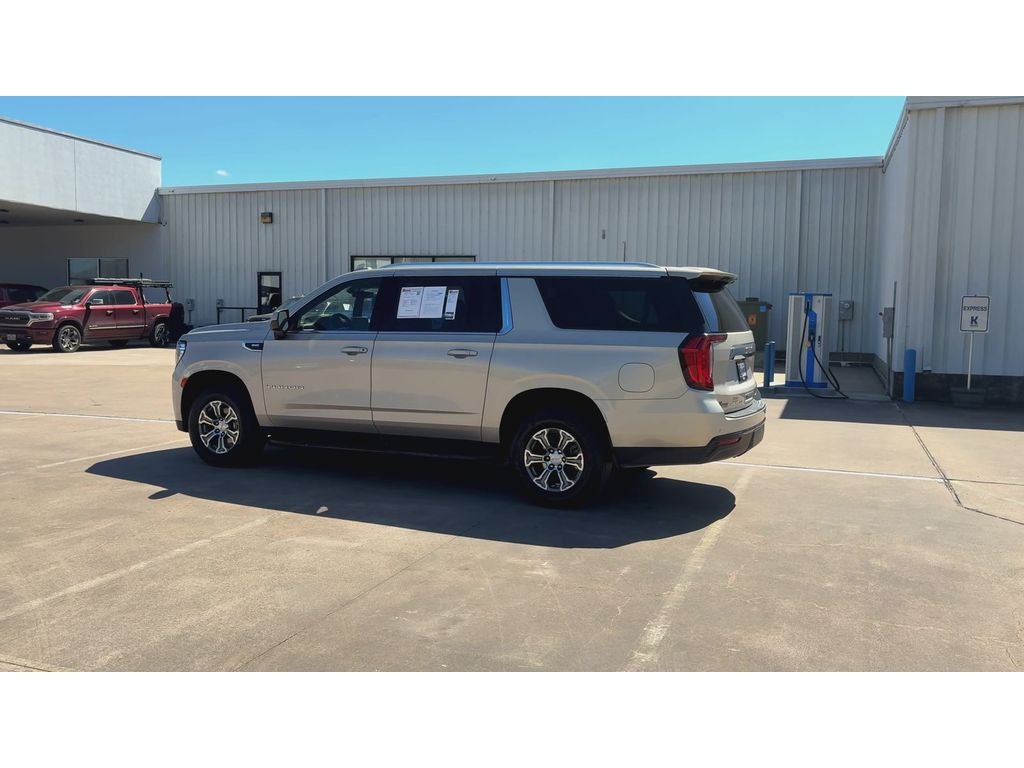 2023 GMC Yukon XL SLE