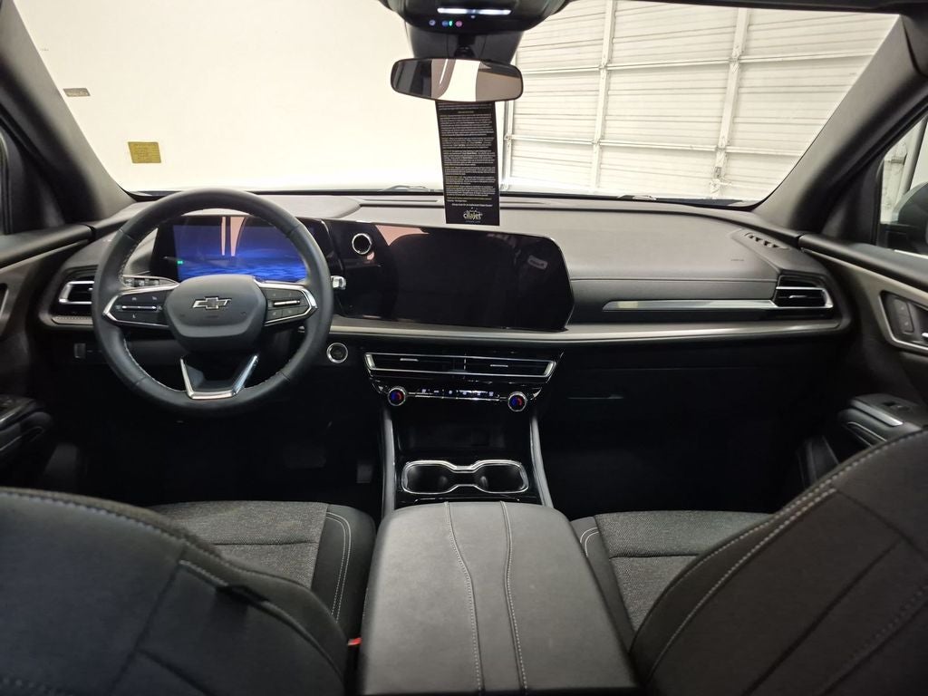 2024 Chevrolet Traverse LS