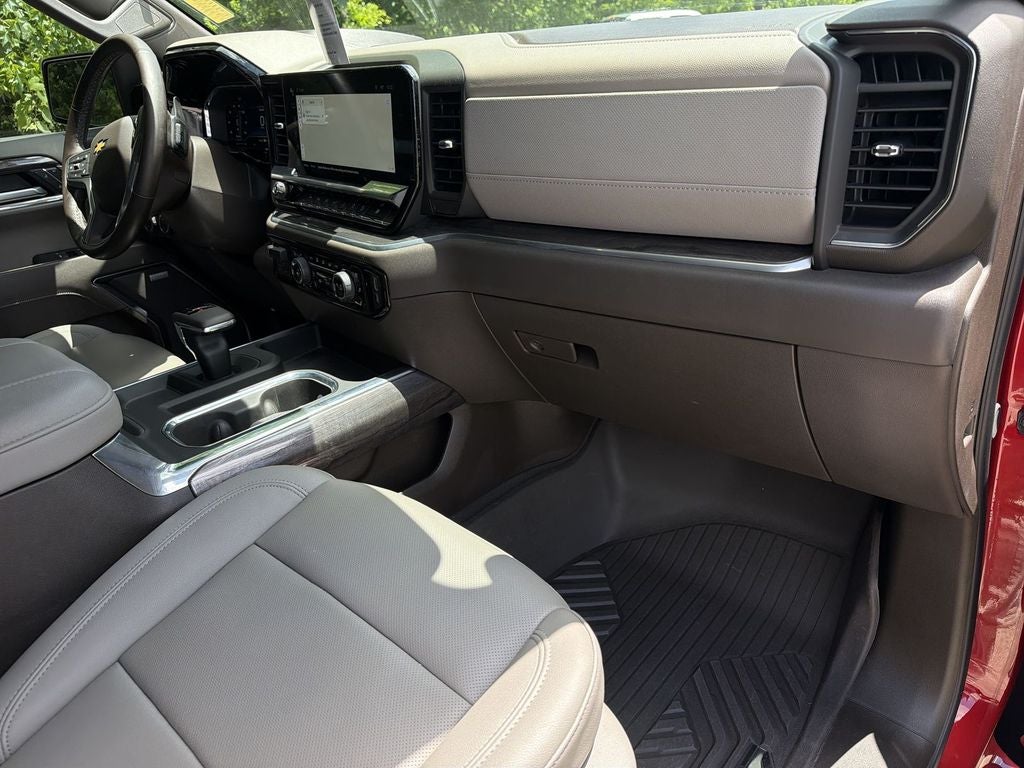 2025 Chevrolet Silverado 1500 LTZ