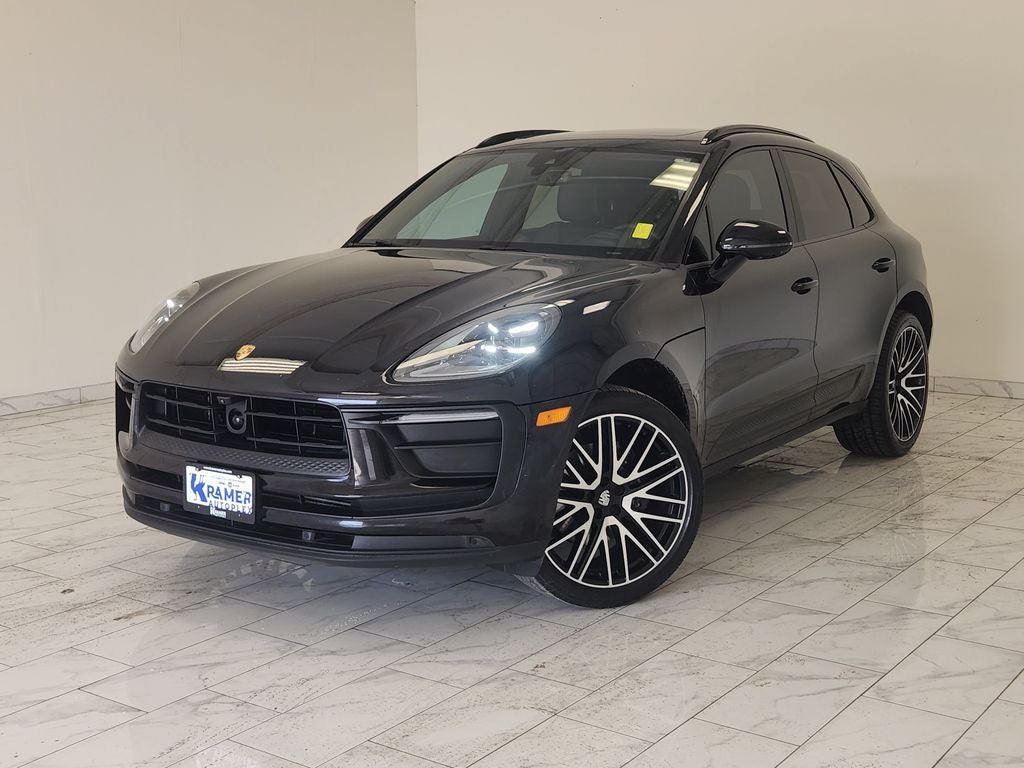 2022 Porsche Macan