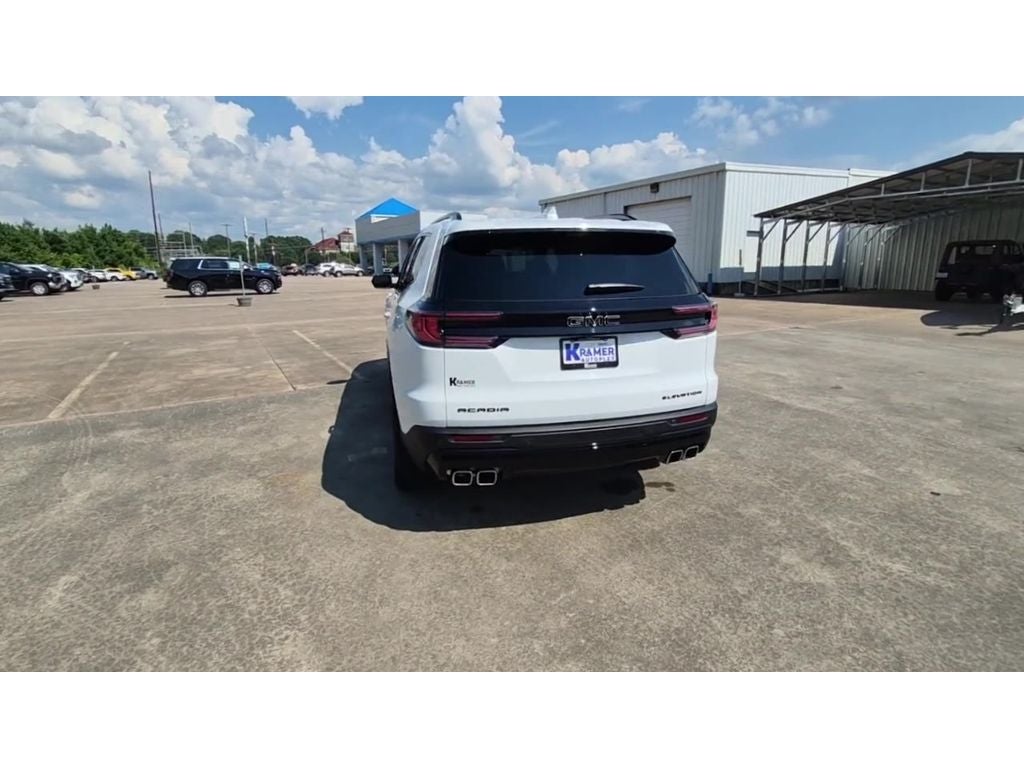 2026 GMC Acadia Elevation