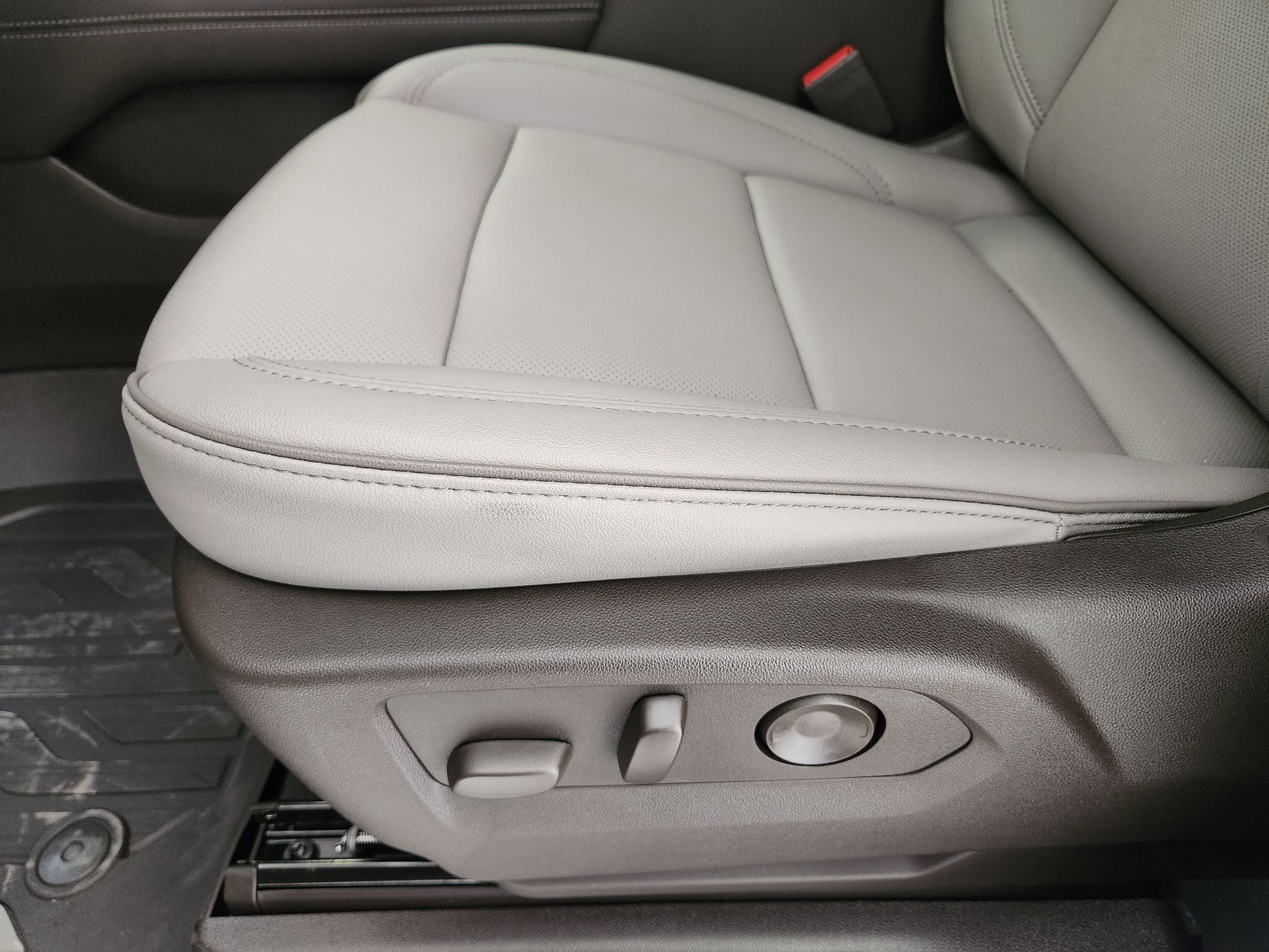 2027 GMC Yukon Elevation