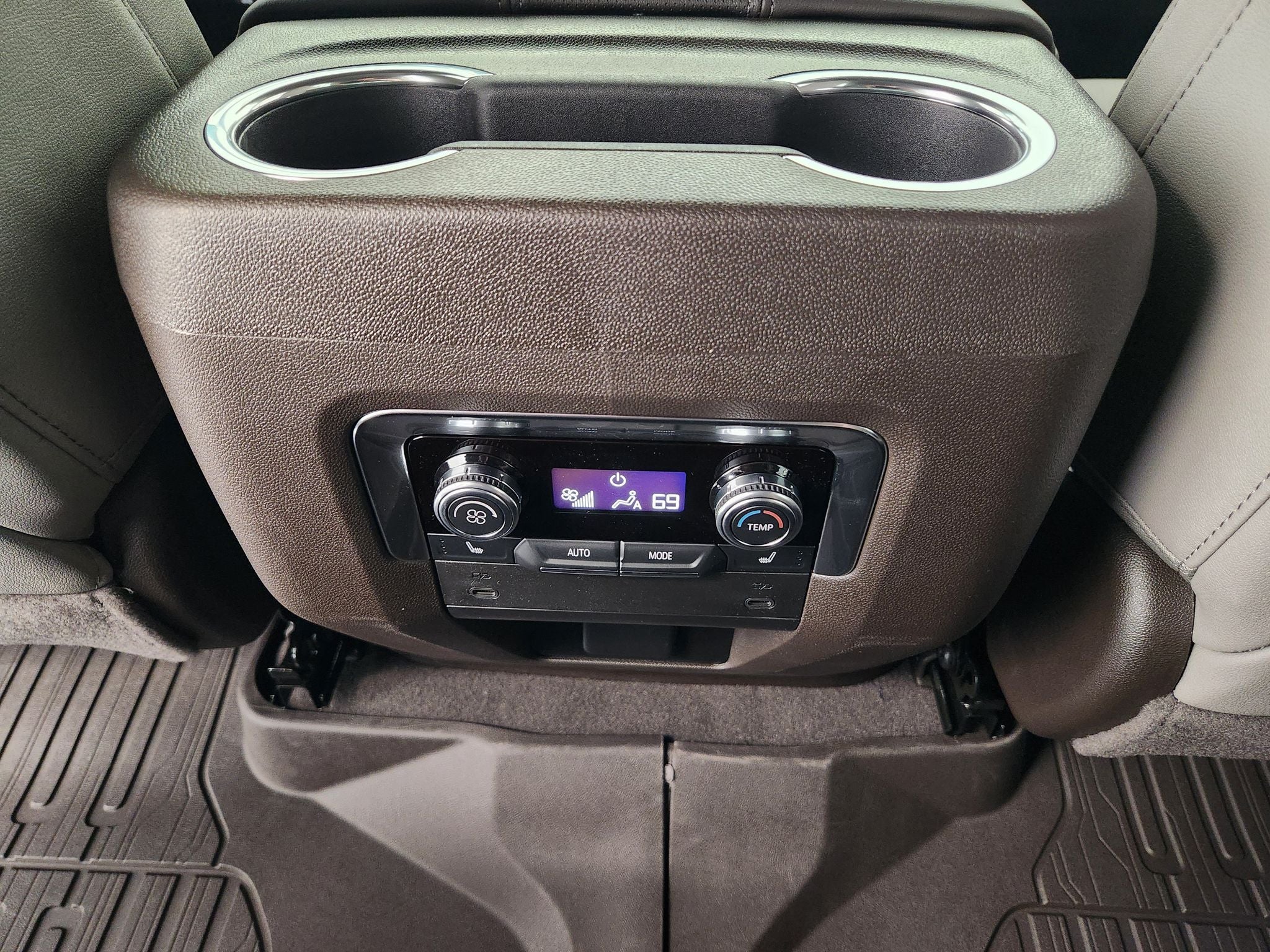 2027 GMC Yukon Elevation