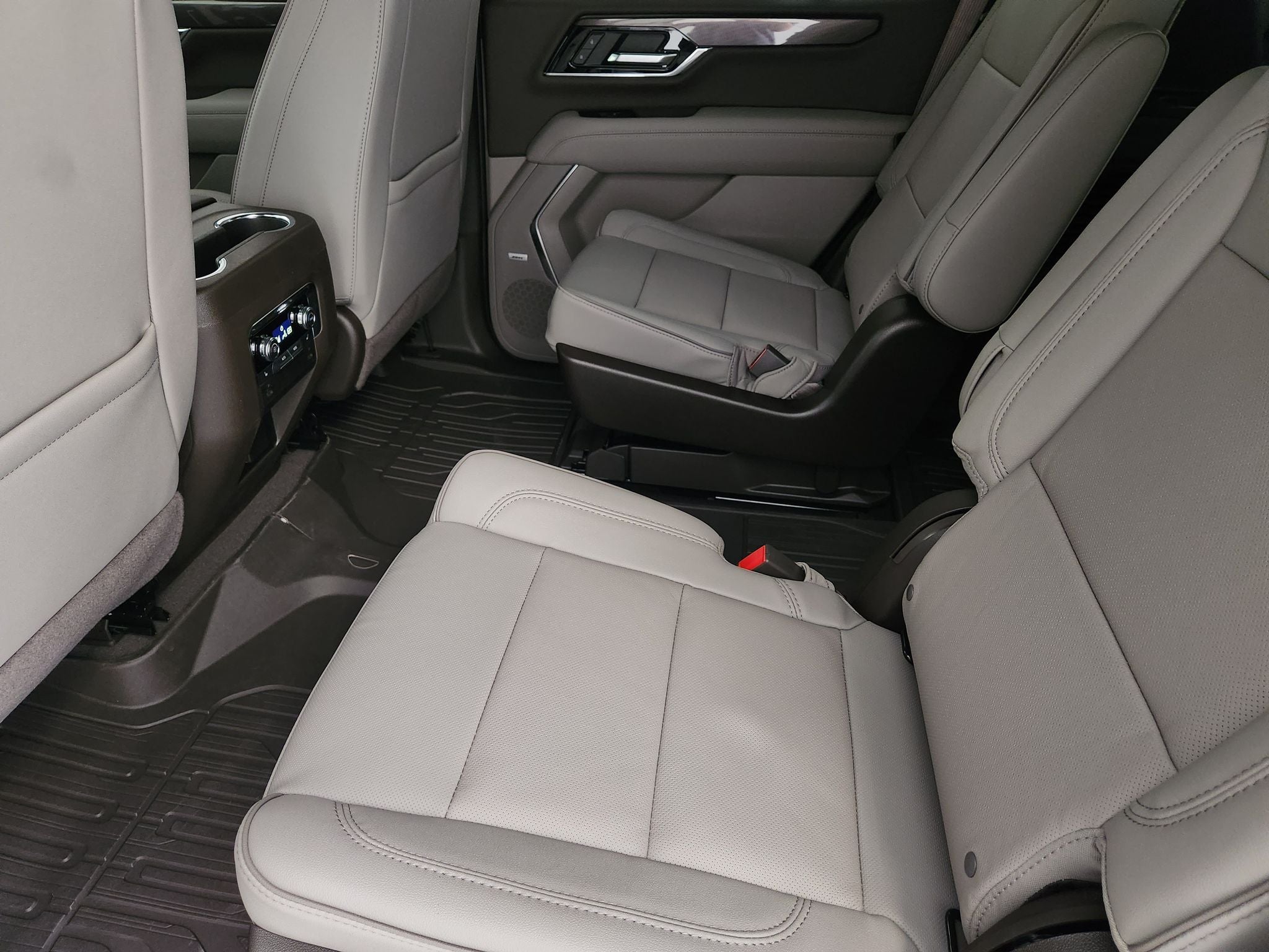 2027 GMC Yukon Elevation