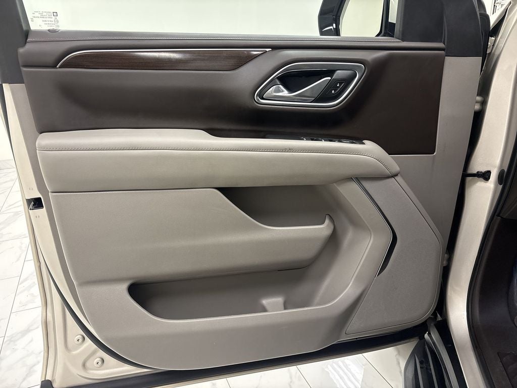 2023 GMC Yukon XL SLE