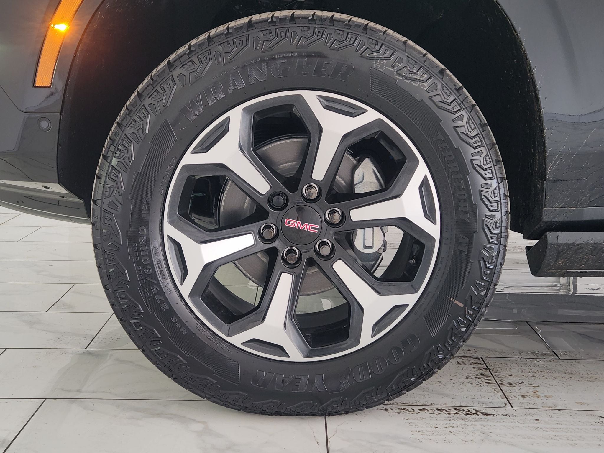 2027 GMC Yukon AT4