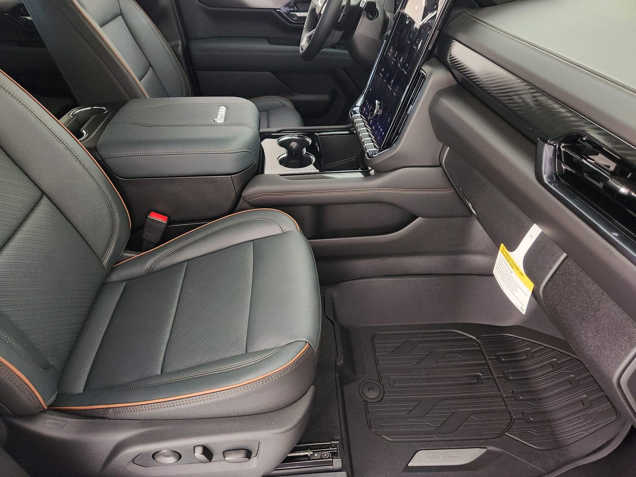 2027 GMC Yukon AT4