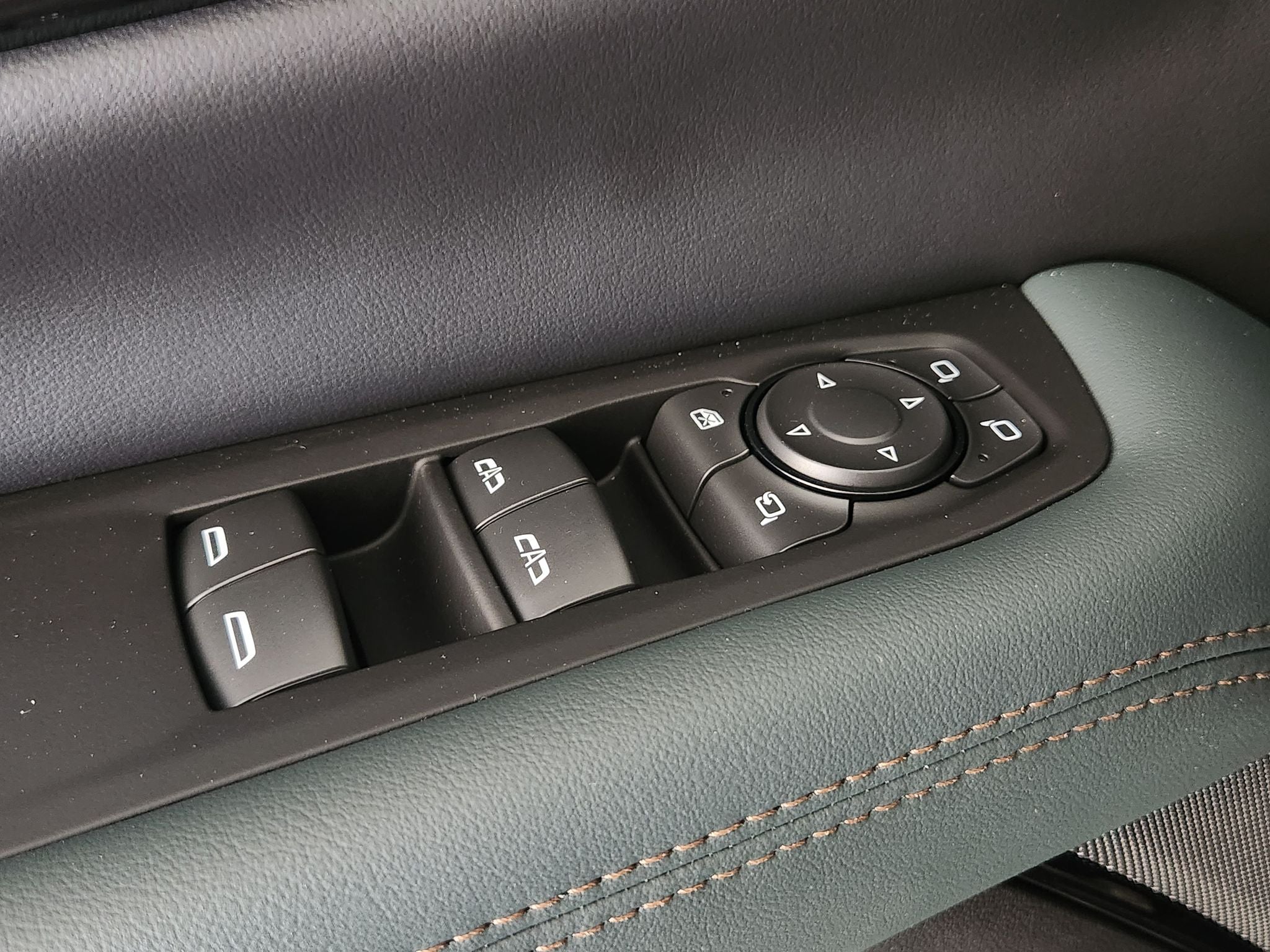 2027 GMC Yukon AT4