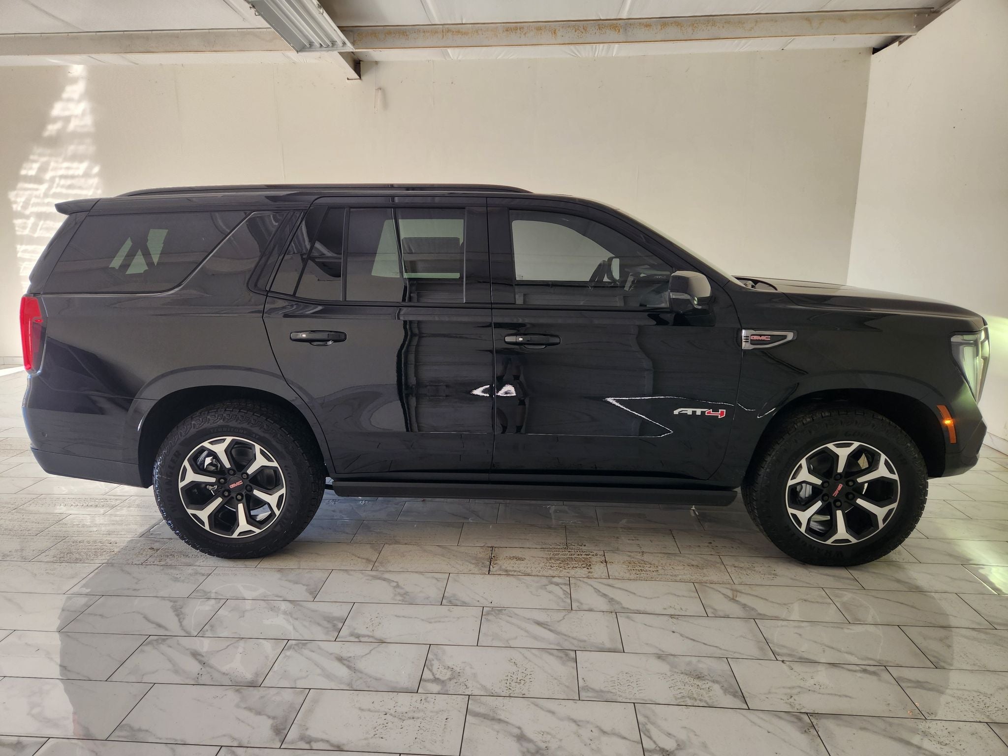 2027 GMC Yukon AT4