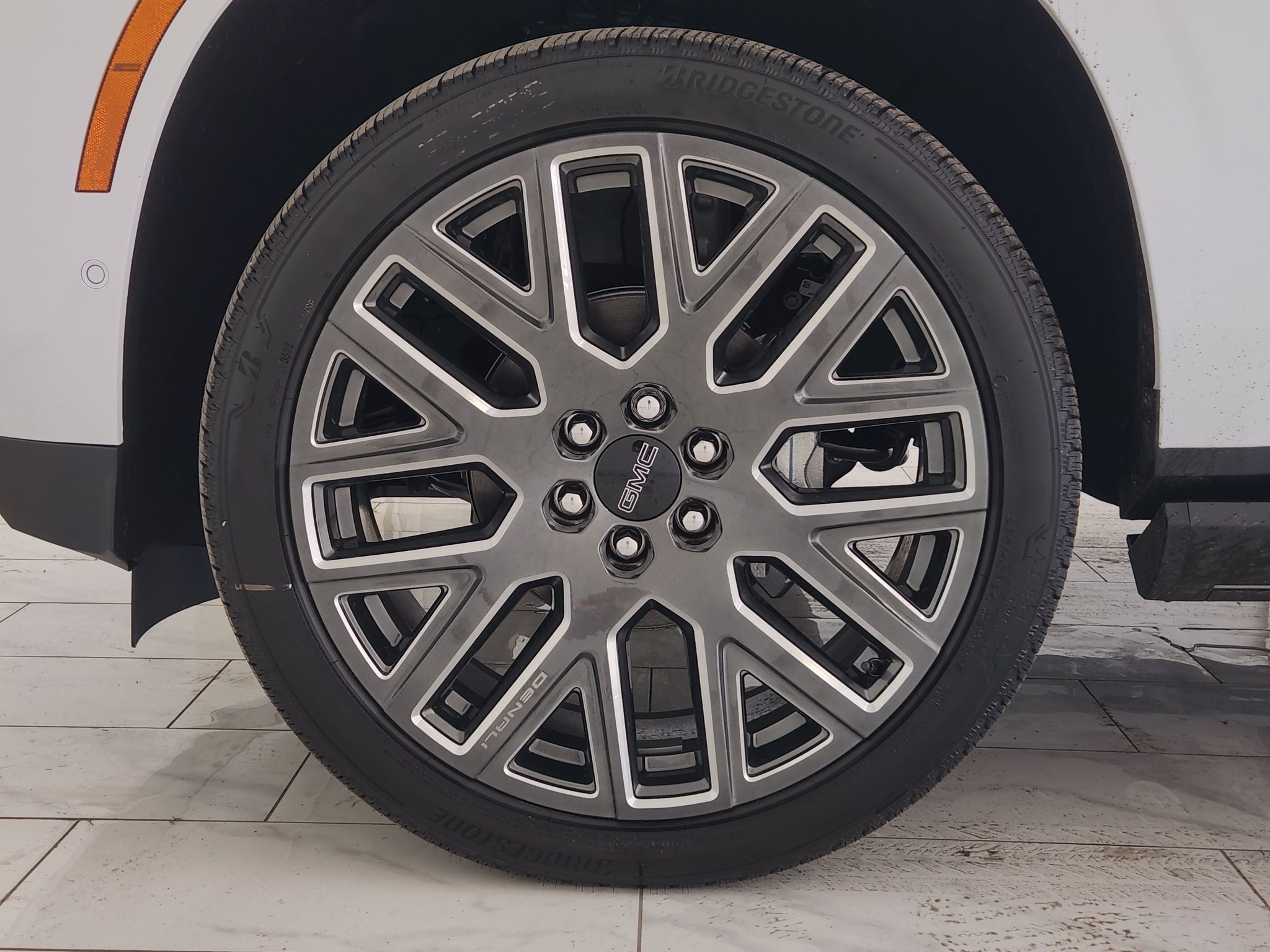 2027 GMC Yukon Denali Ultimate