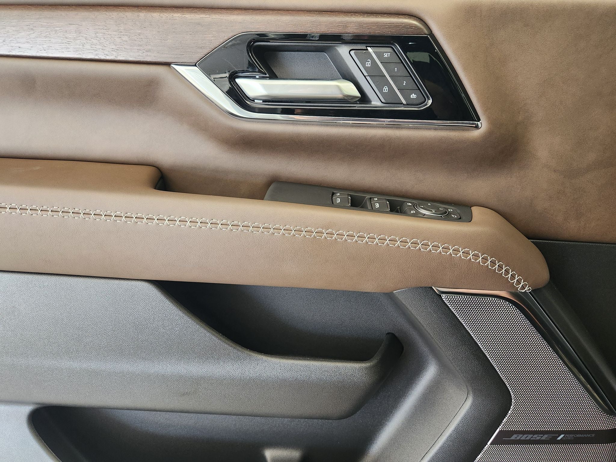 2027 GMC Yukon Denali Ultimate