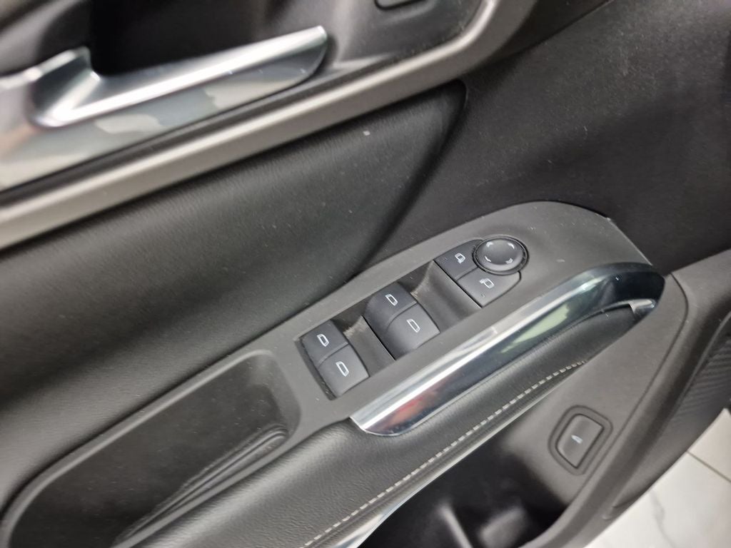 2024 Chevrolet Traverse LS