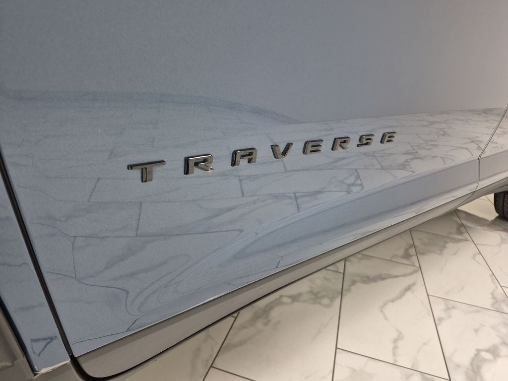 2024 Chevrolet Traverse LS