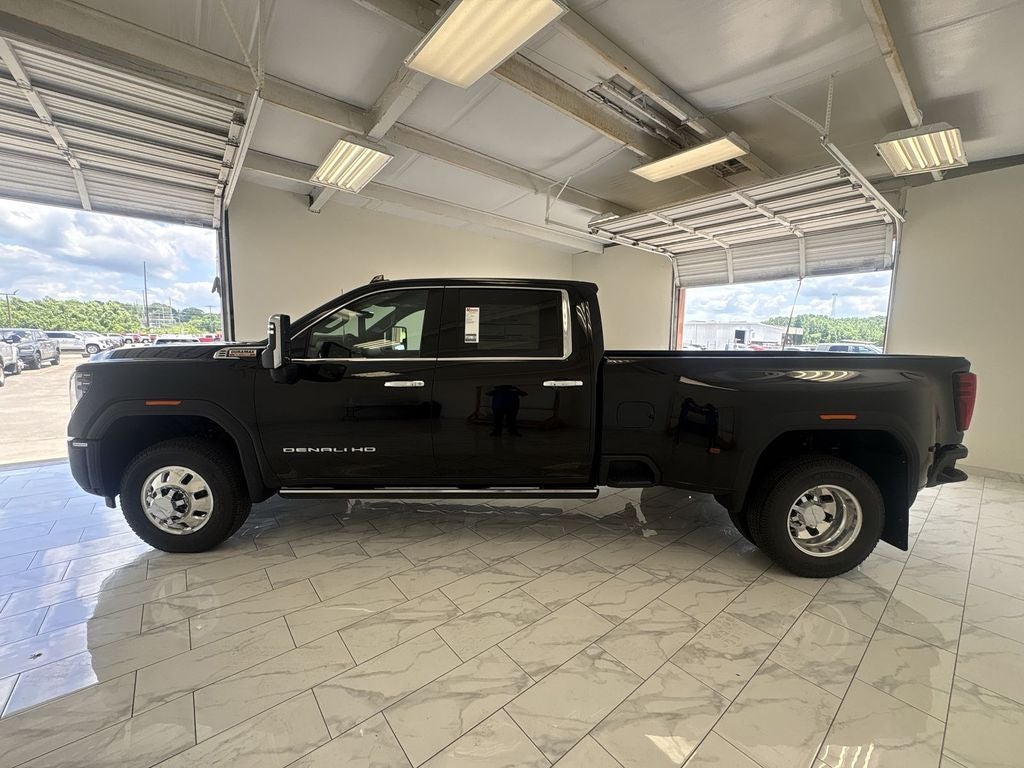 2026 GMC Sierra 3500 HD Denali DRW