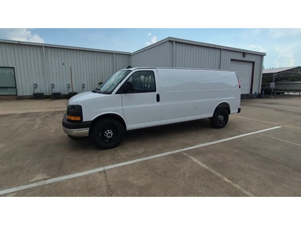 2025 GMC Savana Cargo 2500 Work Van