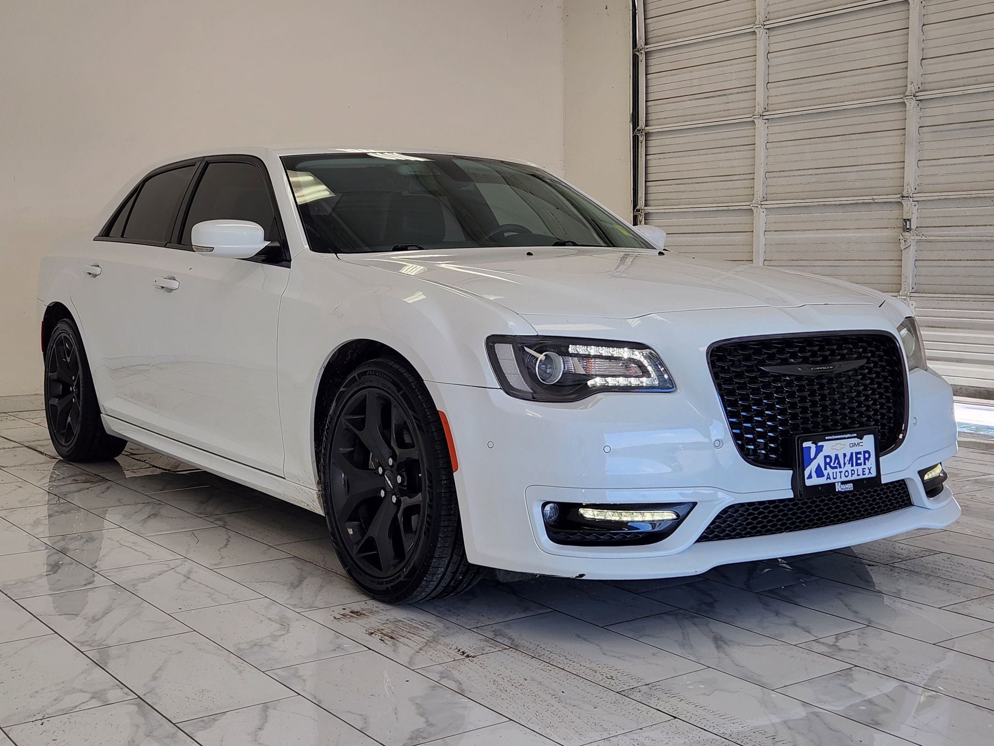 2022 Chrysler 300 Touring L