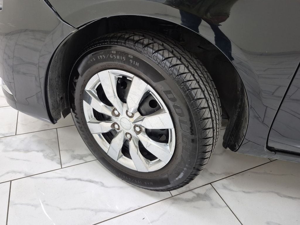 2017 Nissan Versa 1.6 S