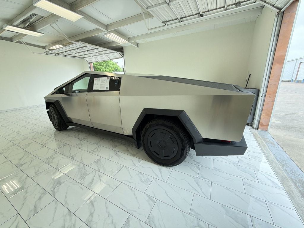 2025 Tesla Cybertruck All-Wheel Drive