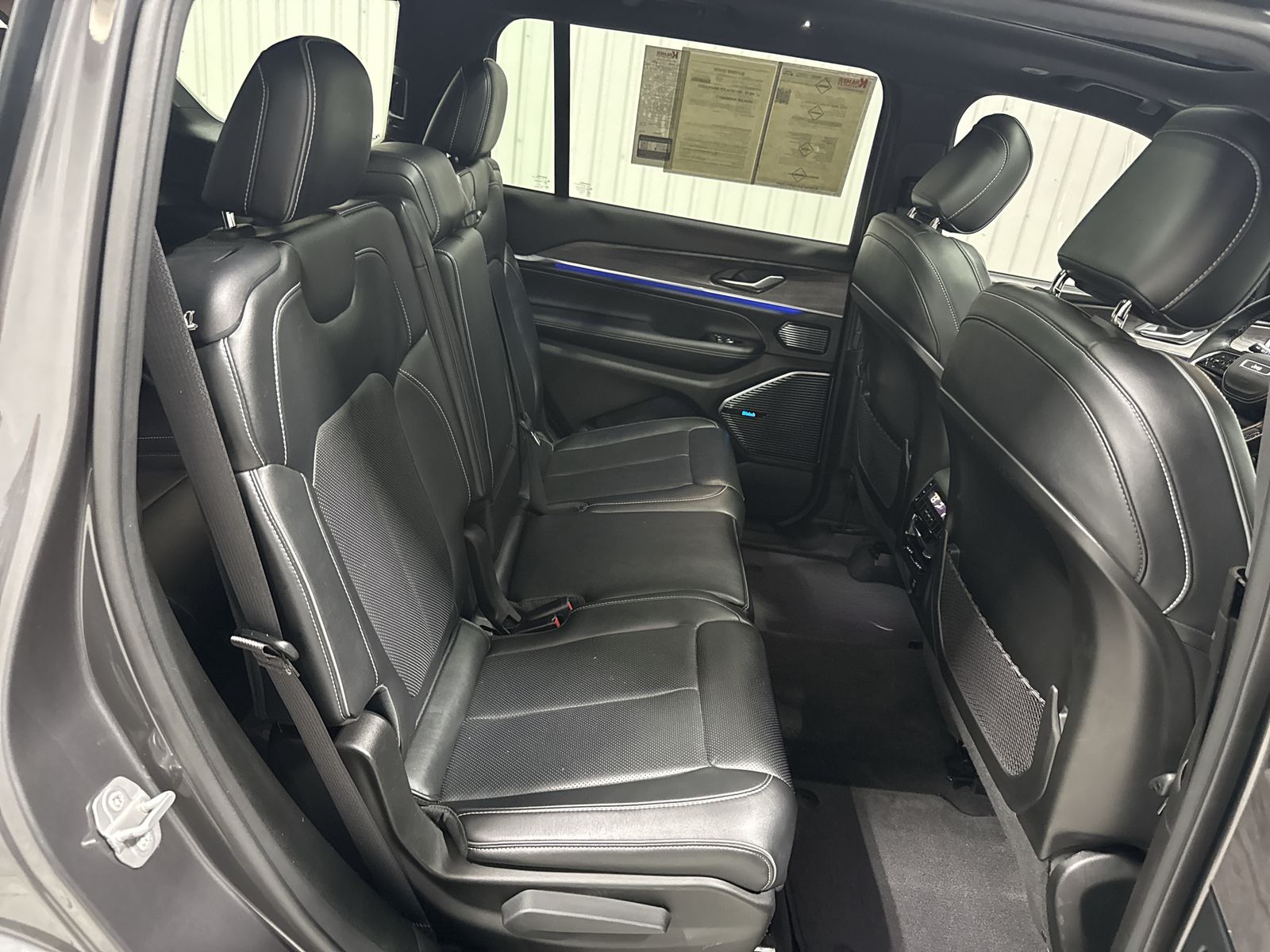 2022 Jeep Grand Cherokee L Overland 4x4