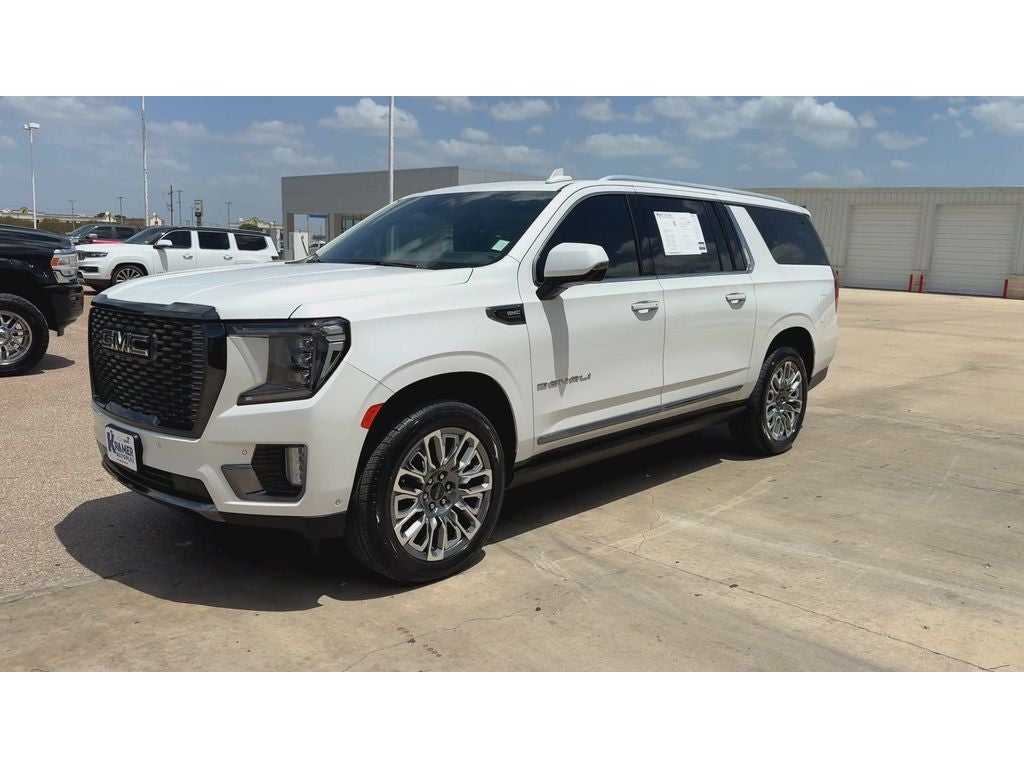 2023 GMC Yukon XL Denali Ultimate