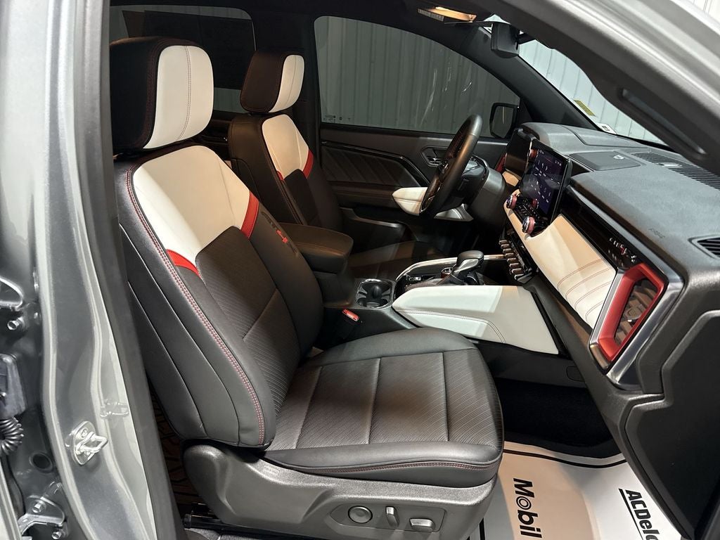 2024 GMC Canyon AT4X