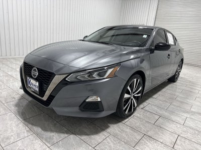 2022 Nissan Altima SR FWD
