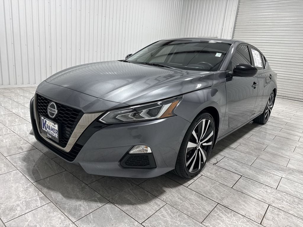 2022 Nissan Altima SR FWD