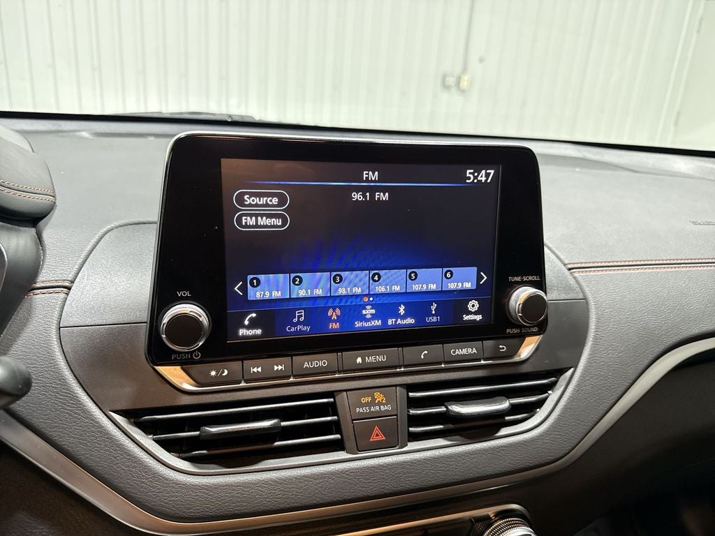 2022 Nissan Altima SR FWD