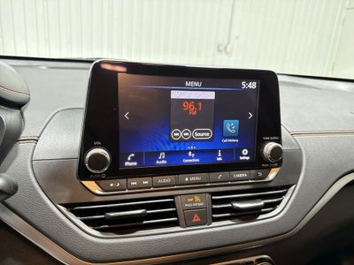 2022 Nissan Altima SR FWD