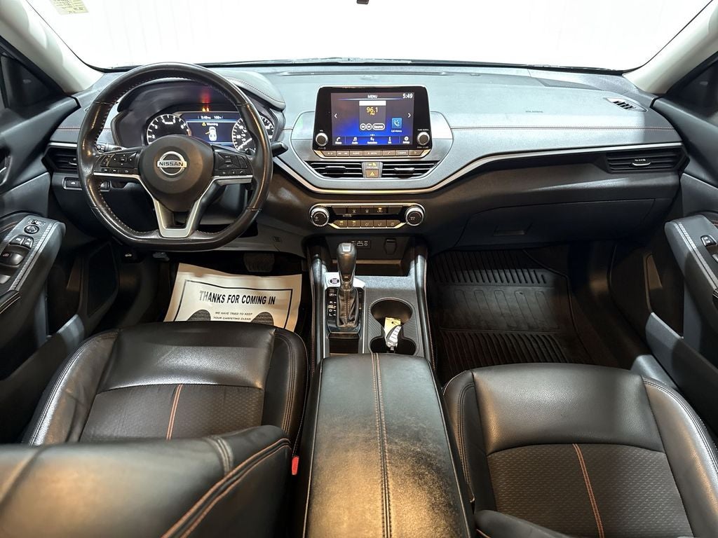 2022 Nissan Altima SR FWD