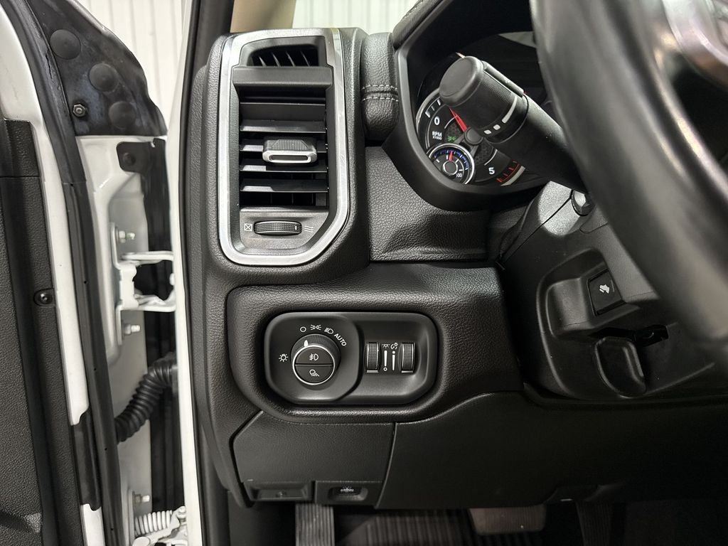 2022 RAM 2500 Laramie Crew Cab 4x4 6'4" Box